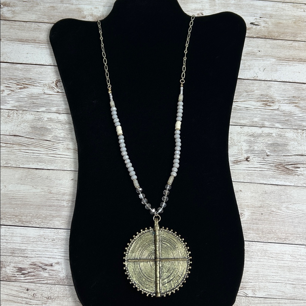 Canvas Gold And Silver Glass Beads Pendant Necklace 15$